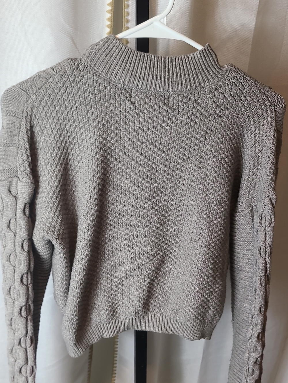Anthropologie cable knit sweater Cropped Grey Sweater. Womens Small - Picture 7 of 7